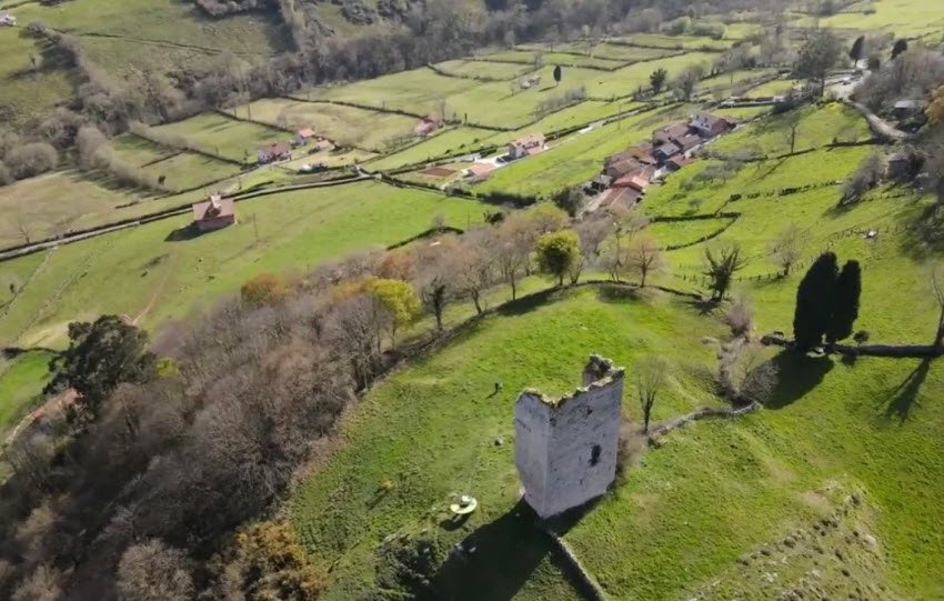 Tower of Peñerudes, Spain
